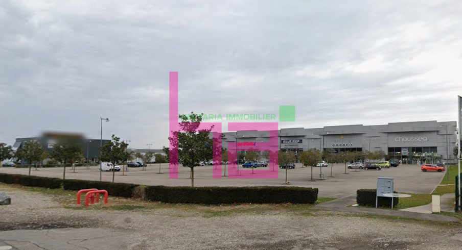 LOCAL COMMERCIAL - Photo 1