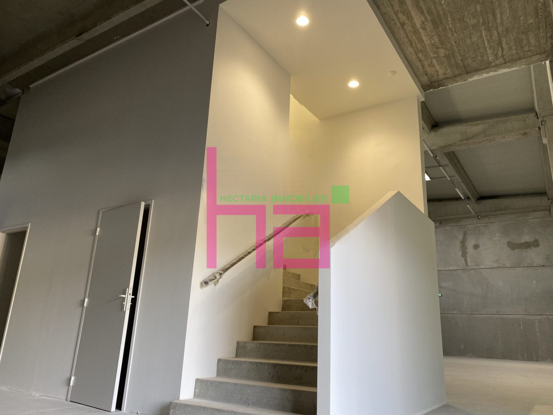 Immobilier Professionnel à louer Le Muy - Photo 8