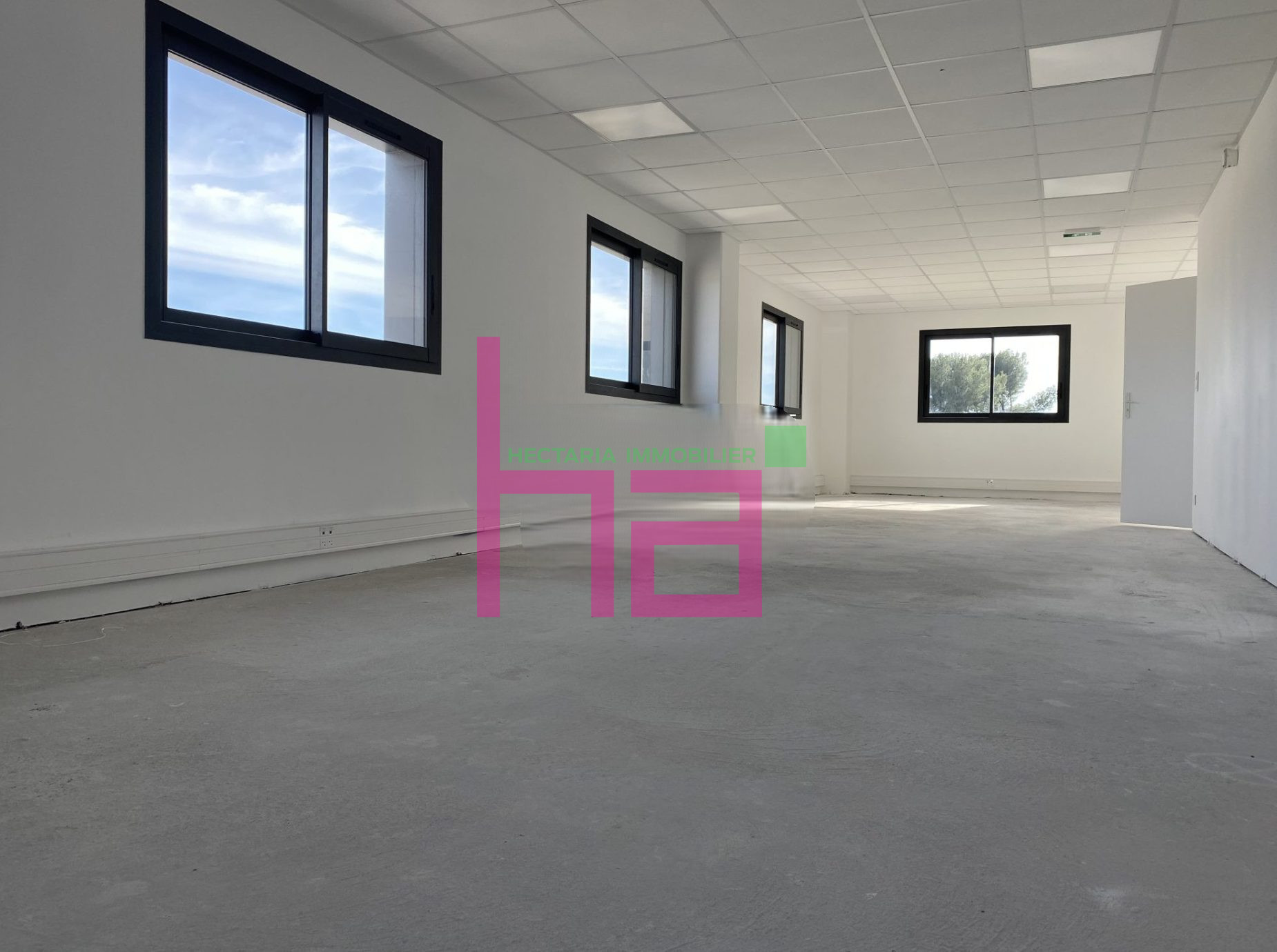 Immobilier Professionnel à louer Le Muy - Photo 9