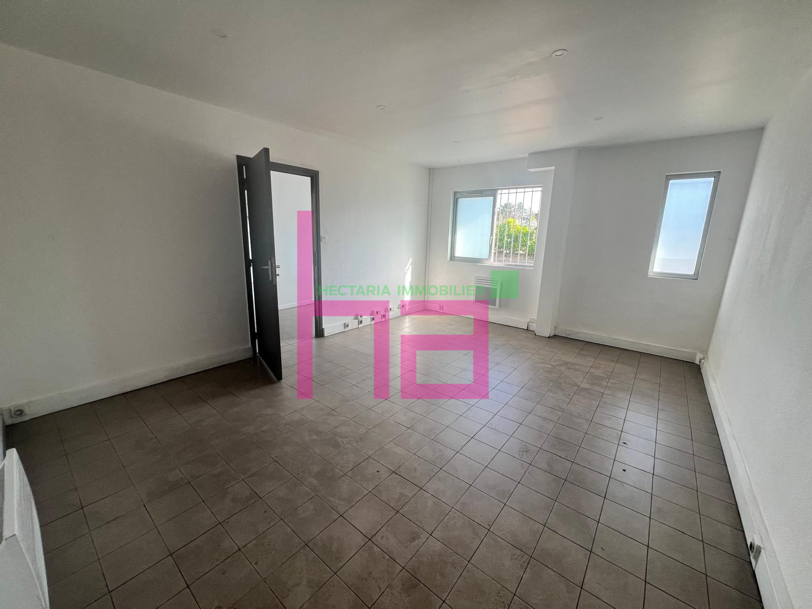 Immobilier Professionnel à louer Genas - Photo 82