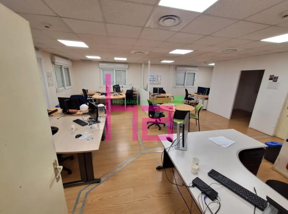 Immobilier Professionnel à louer Chassieu - Photo 9