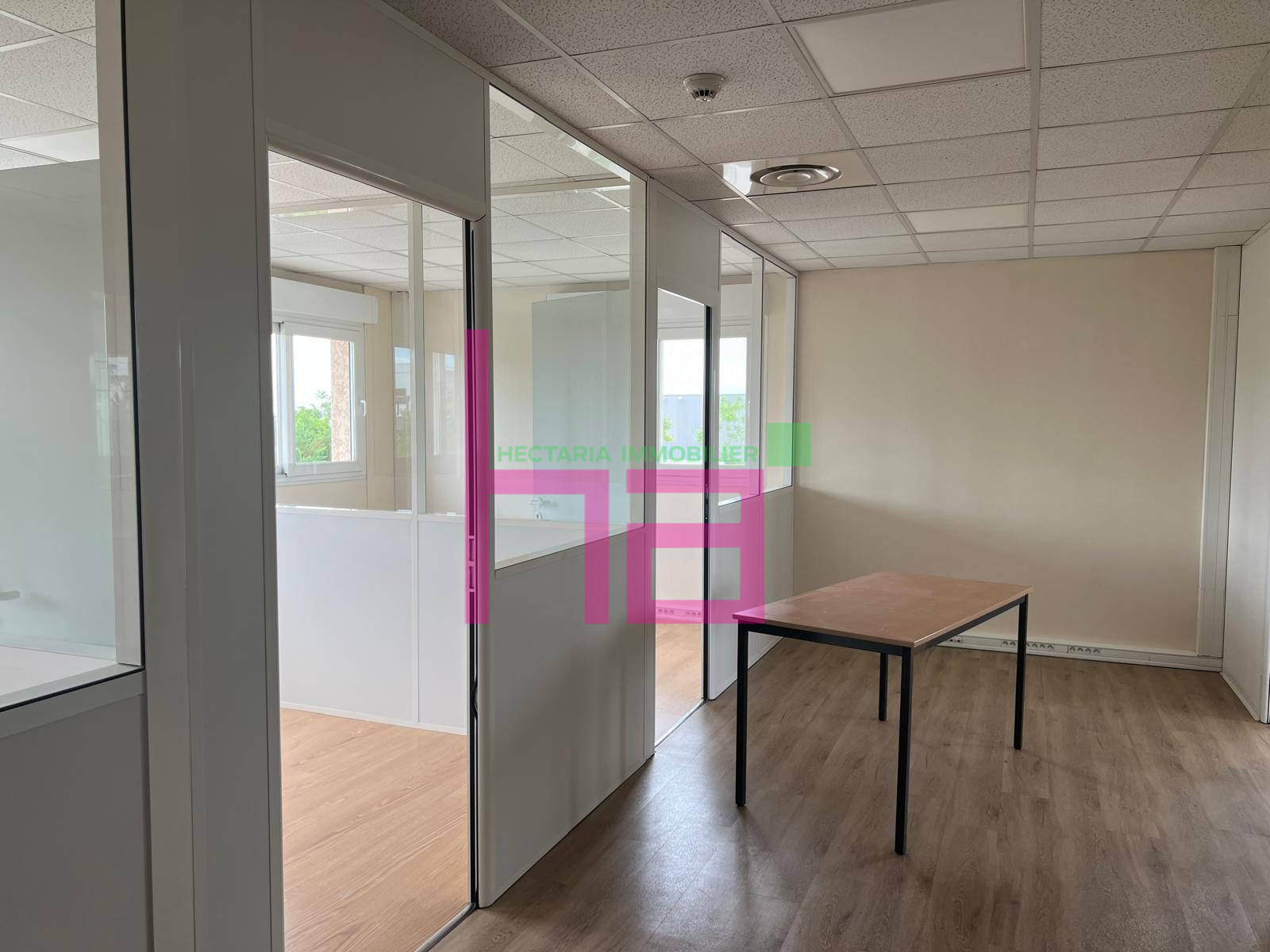 Immobilier Professionnel à louer Chassieu - Photo 3