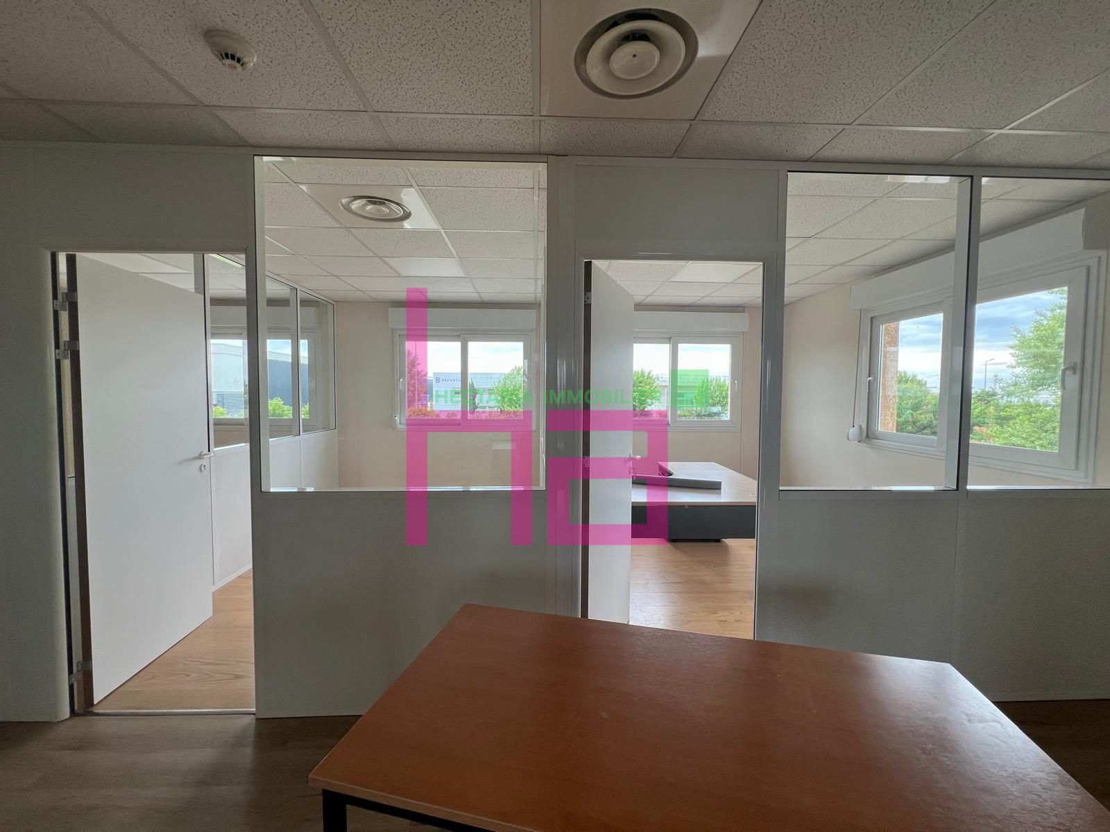 Immobilier Professionnel à louer Chassieu - Photo 2