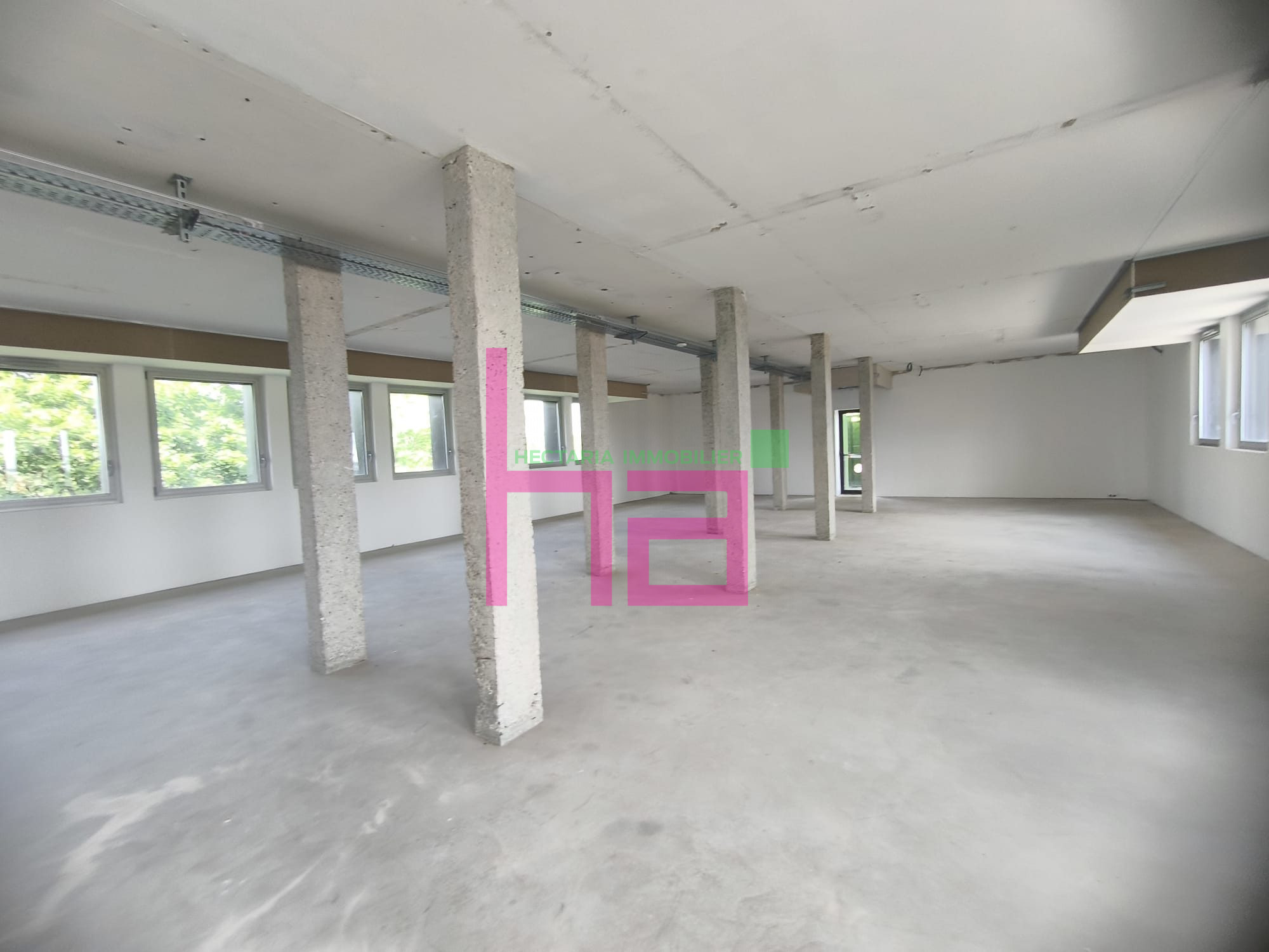 PLATEAUX DE BUREAUX REFAITS A NEUF A LOUER - Photo 4