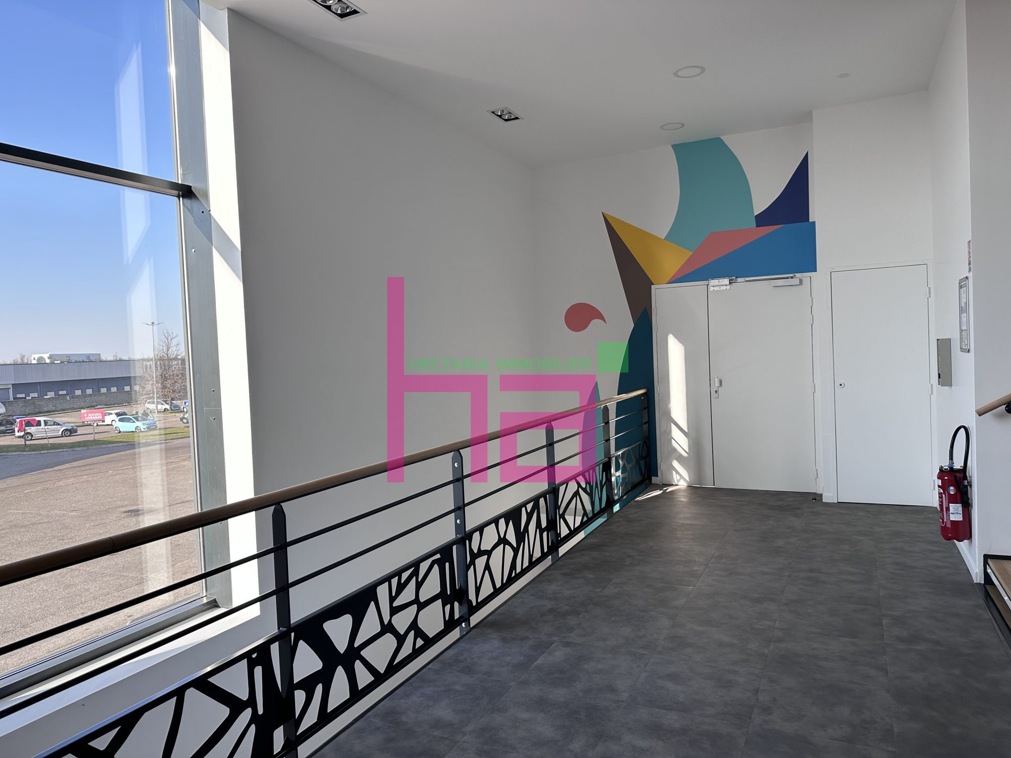 BUREAUX EN EXCELLENT ETAT – ROUTE DE GRENOBLE - Photo 1291