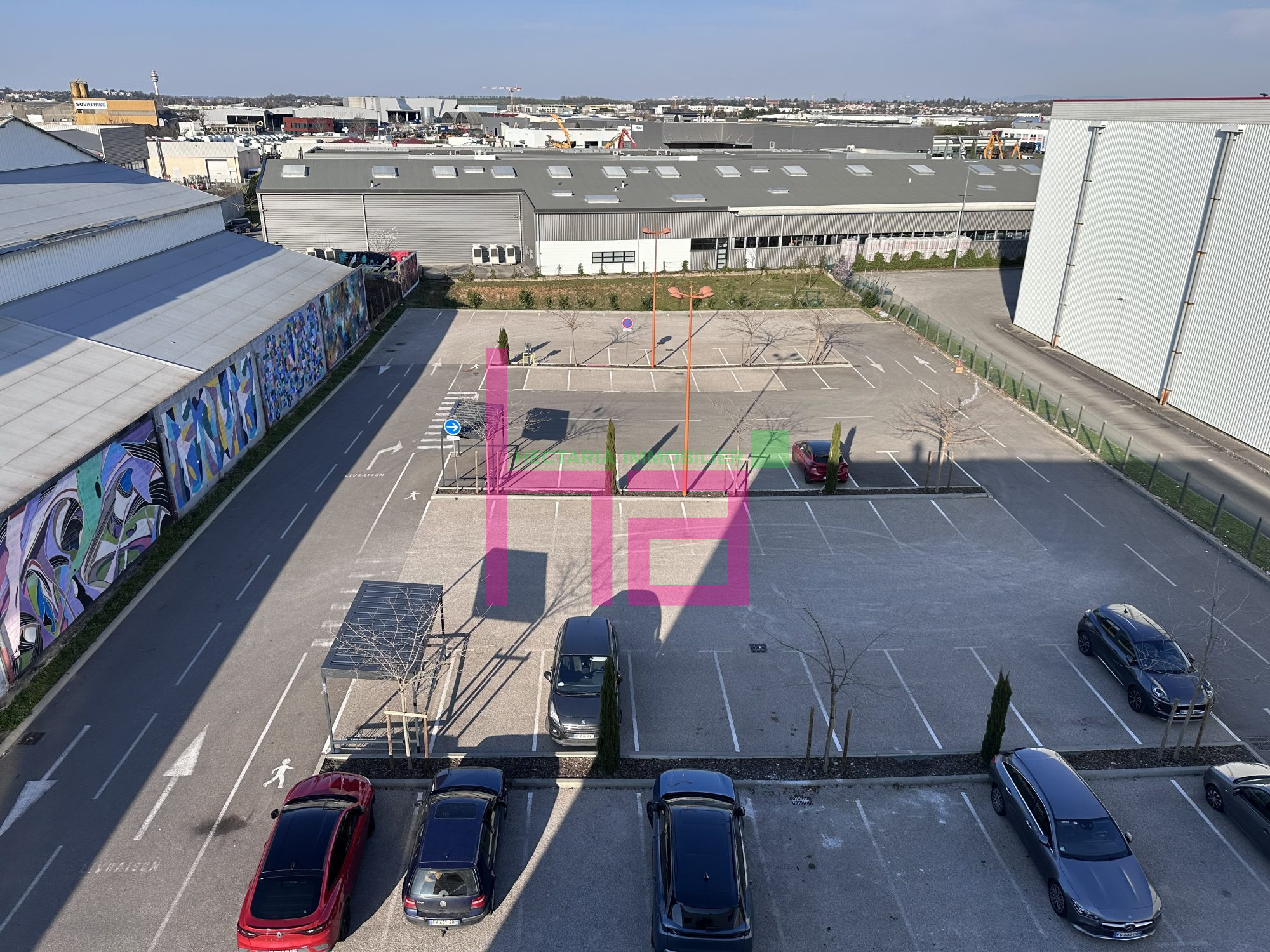 BUREAUX EN EXCELLENT ETAT – ROUTE DE GRENOBLE - Photo 1185