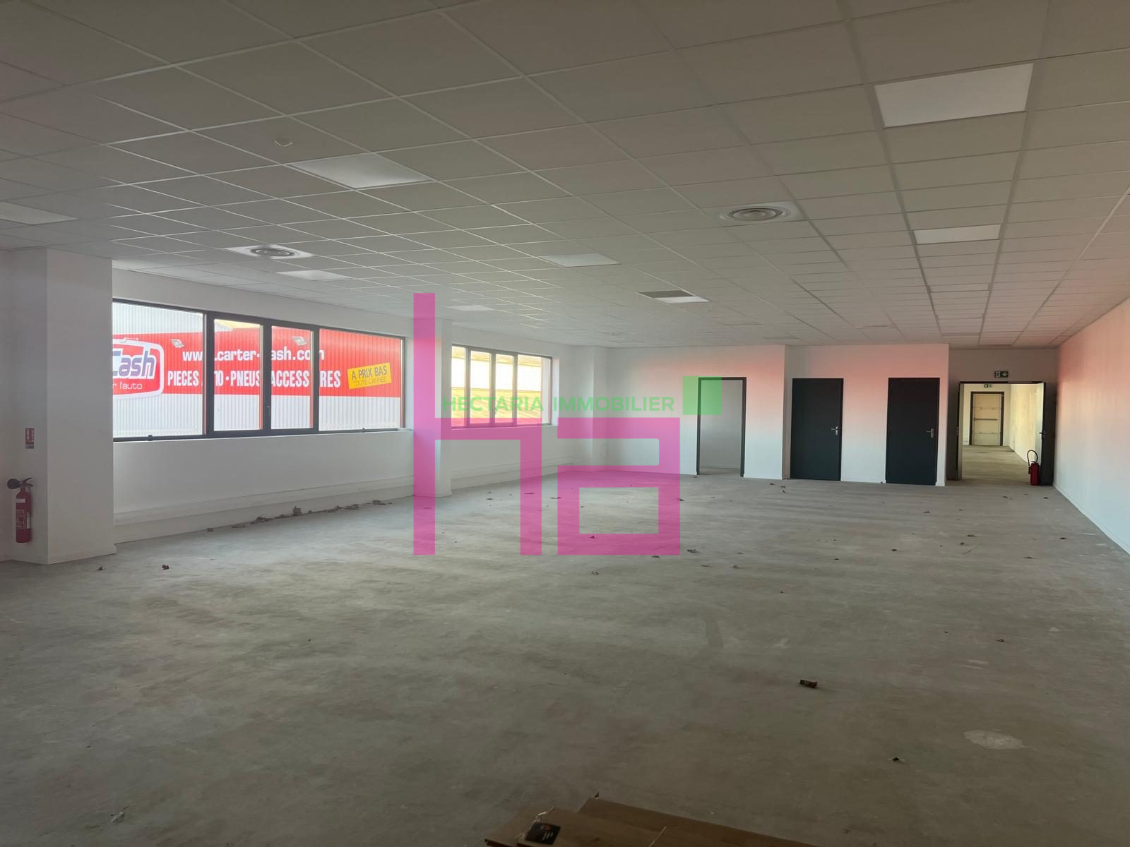 BUREAUX EN EXCELLENT ETAT – ROUTE DE GRENOBLE - Photo 1439