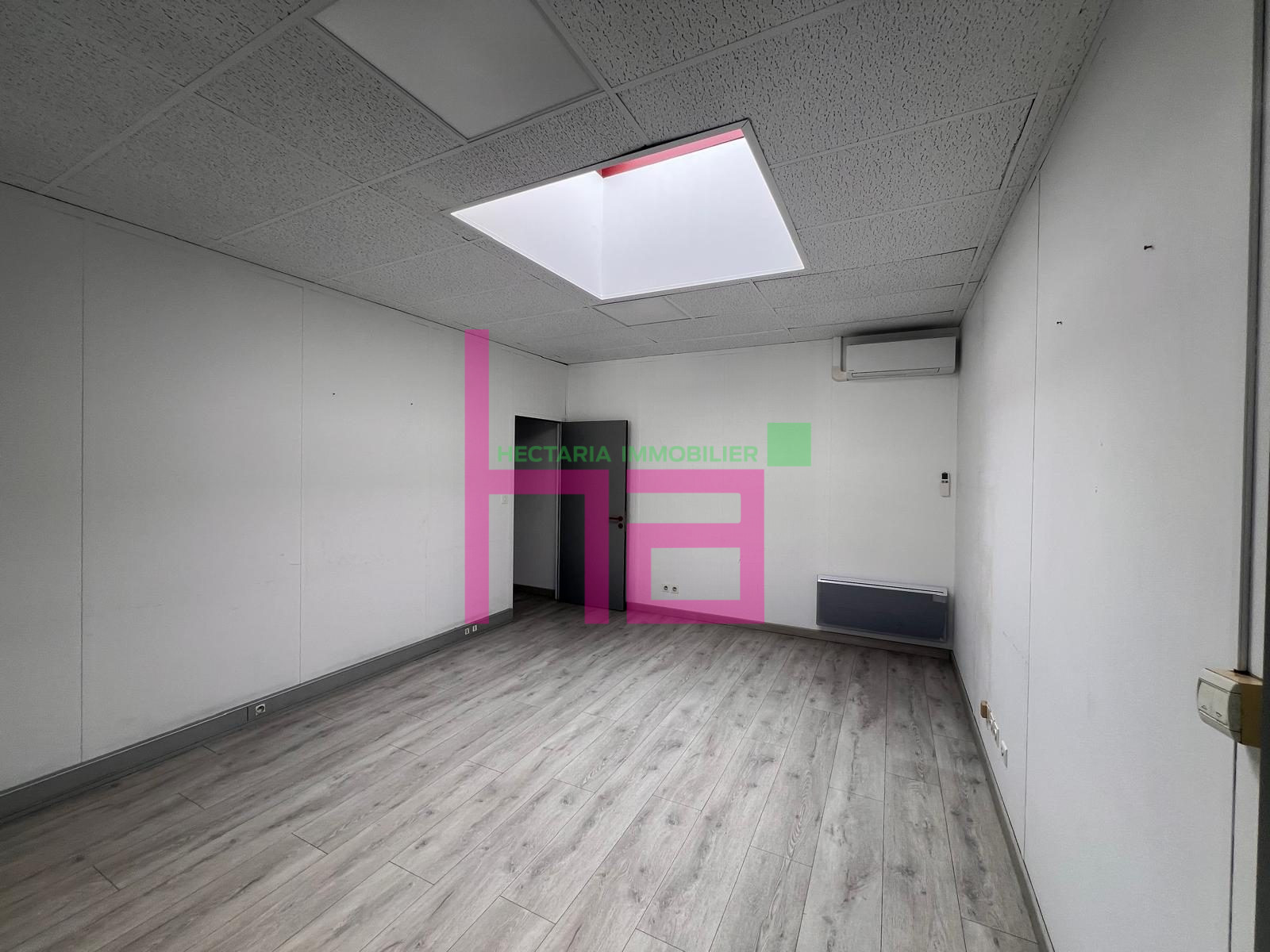 BUREAUX EN ETAGE AU COEUR DE VILLEURBANNE - Photo 5