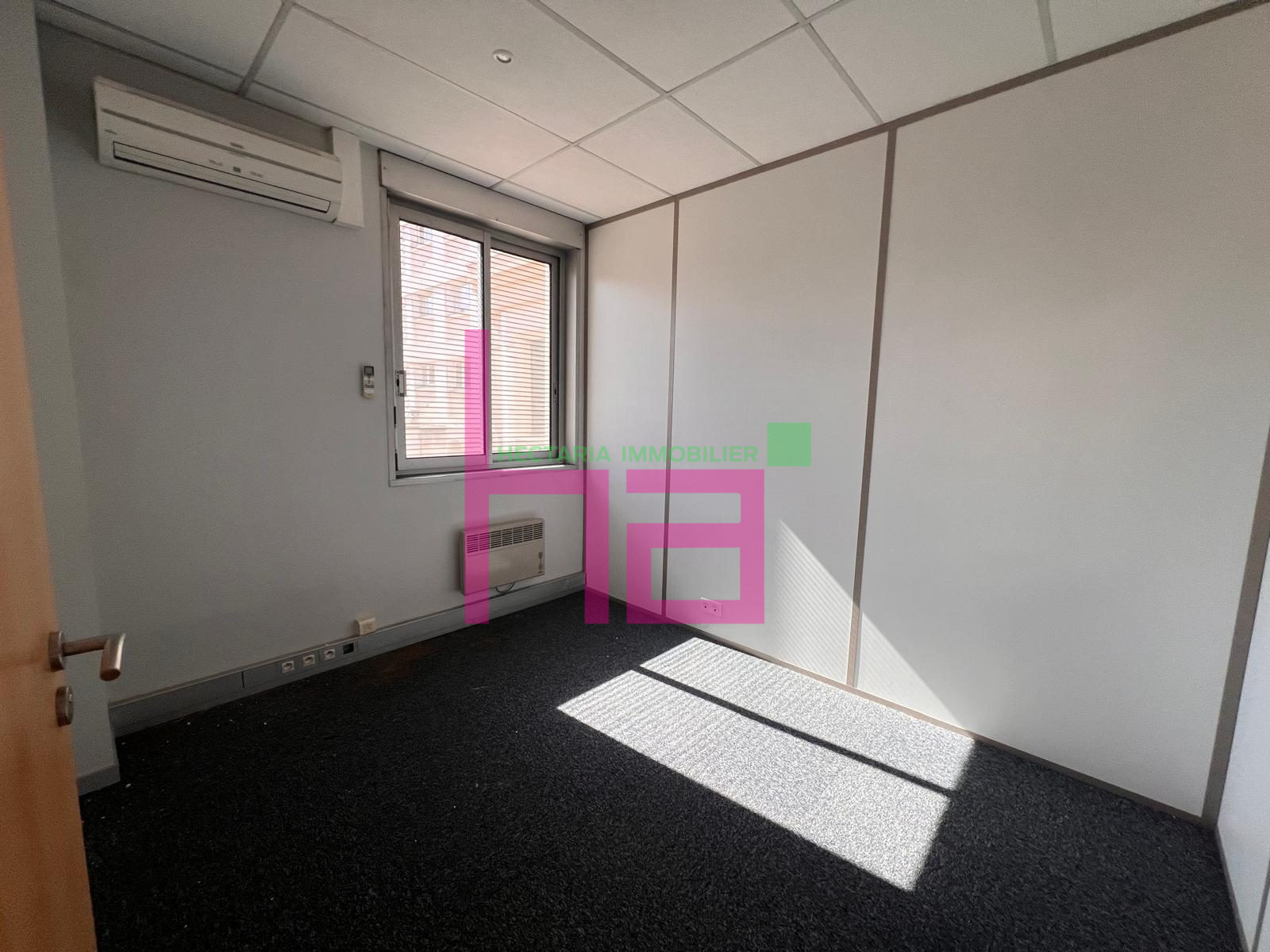 BUREAUX EN ETAGE AU COEUR DE VILLEURBANNE - Photo 16