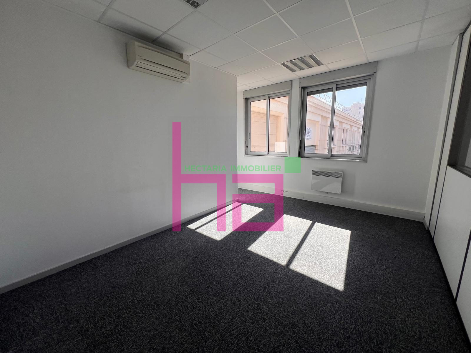 BUREAUX EN ETAGE AU COEUR DE VILLEURBANNE - Photo 13