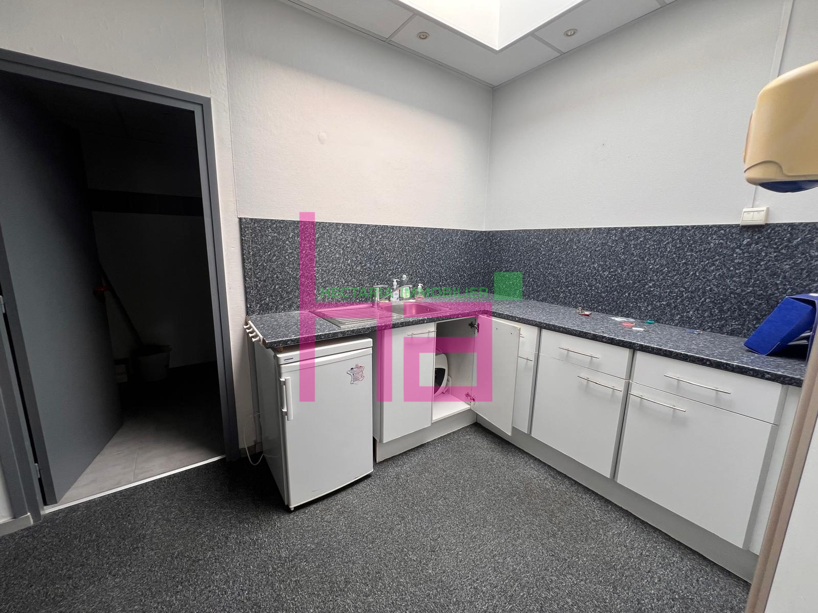 BUREAUX EN ETAGE AU COEUR DE VILLEURBANNE - Photo 8