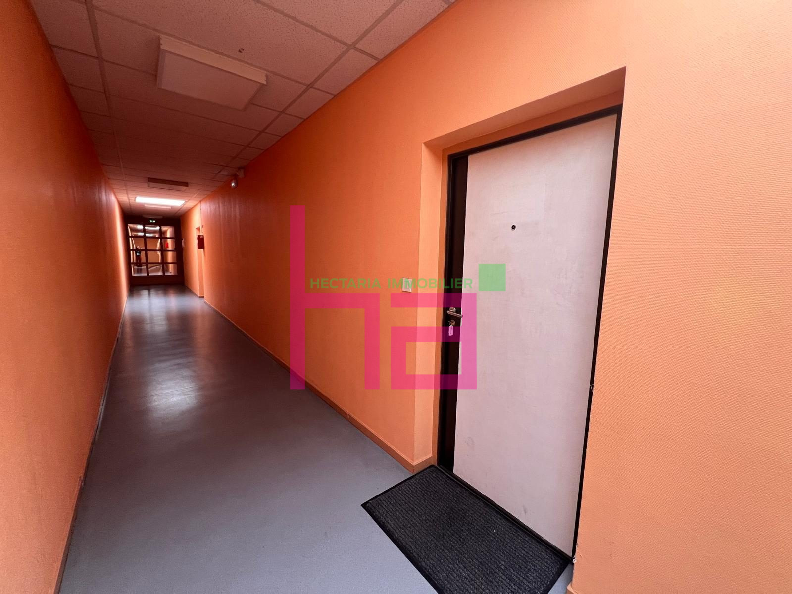 BUREAUX EN ETAGE AU COEUR DE VILLEURBANNE - Photo 7