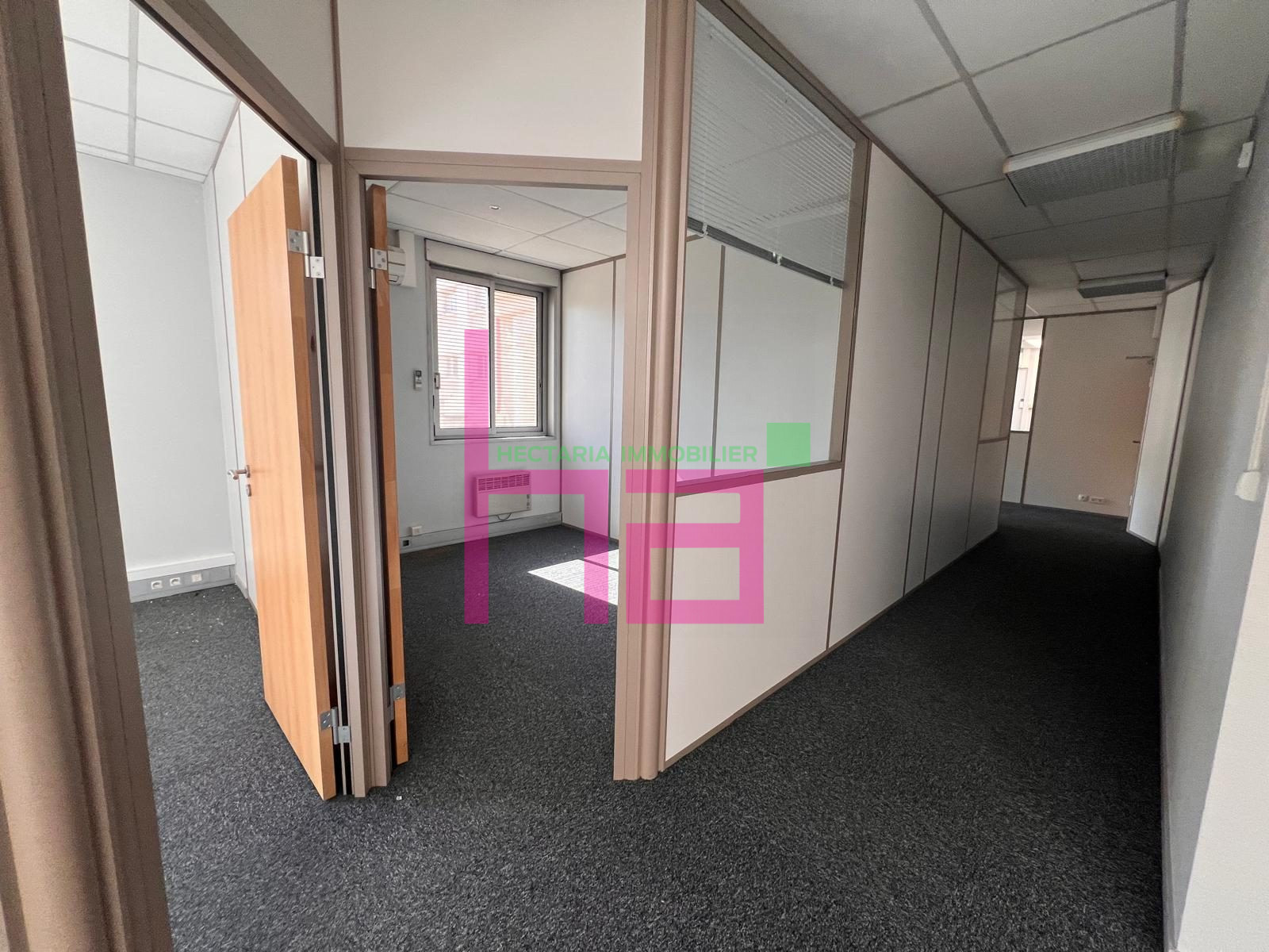 BUREAUX EN ETAGE AU COEUR DE VILLEURBANNE - Photo 5