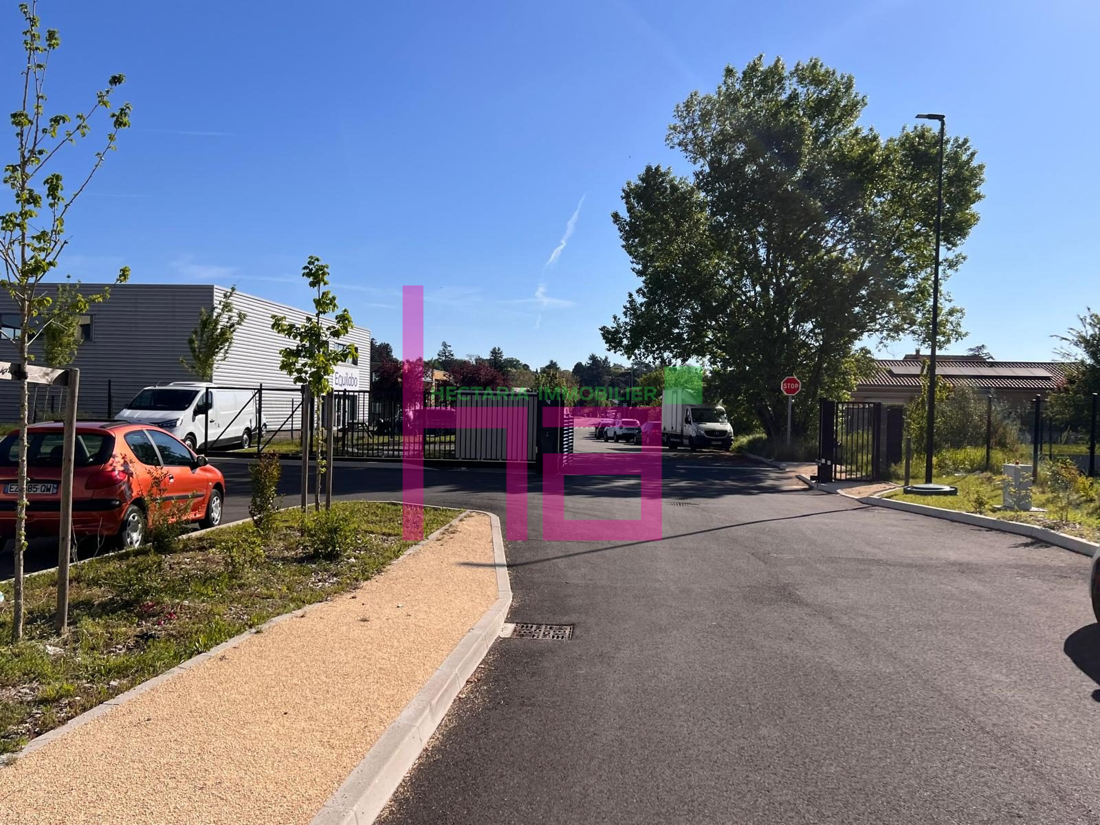 CELLULE D&rsquo;ACTIVITE NEUVE - Photo 2