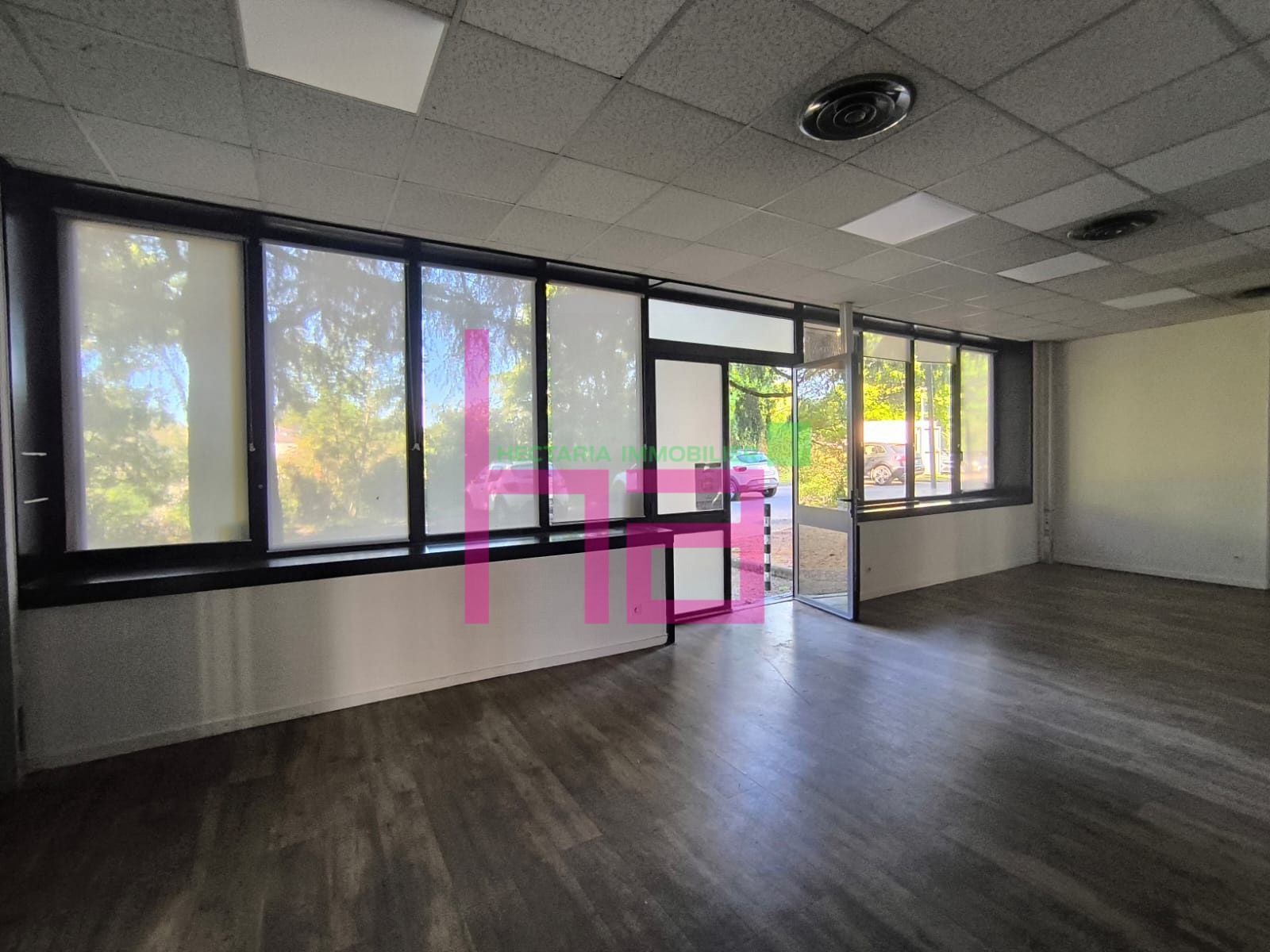 BUREAUX EN RDC A VENDRE – A LOUER - Photo 7